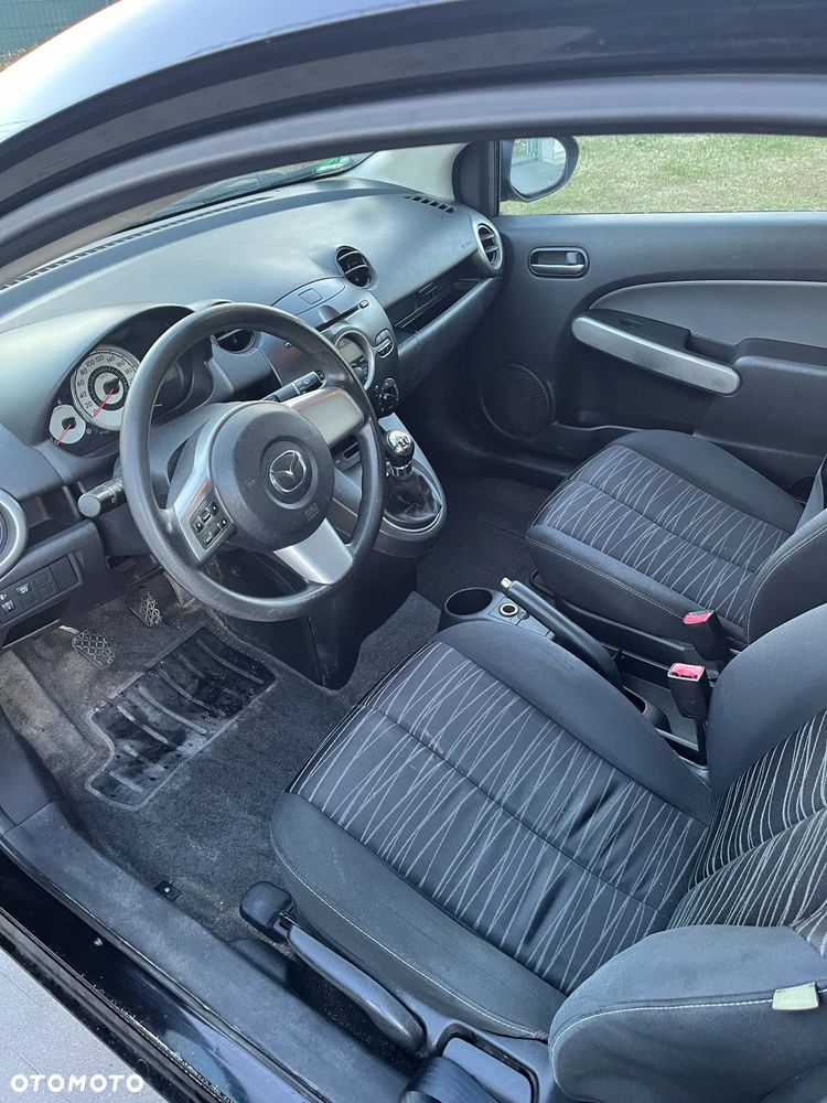 Mazda 2 - 7