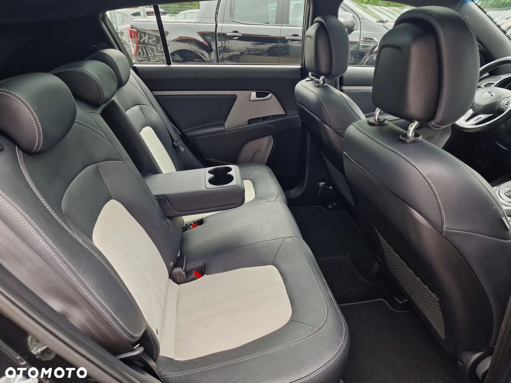 Kia Sportage 2.0 CRDI 184 AWD Platinum Edition - 28