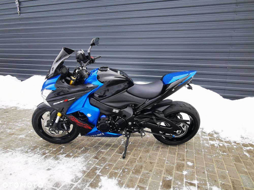 Suzuki GSX - 5