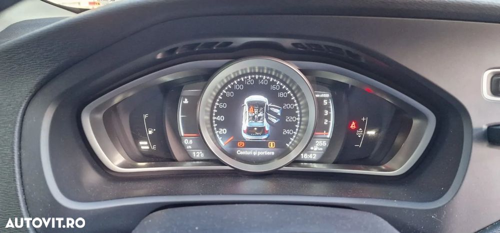 Volvo V40 - 2