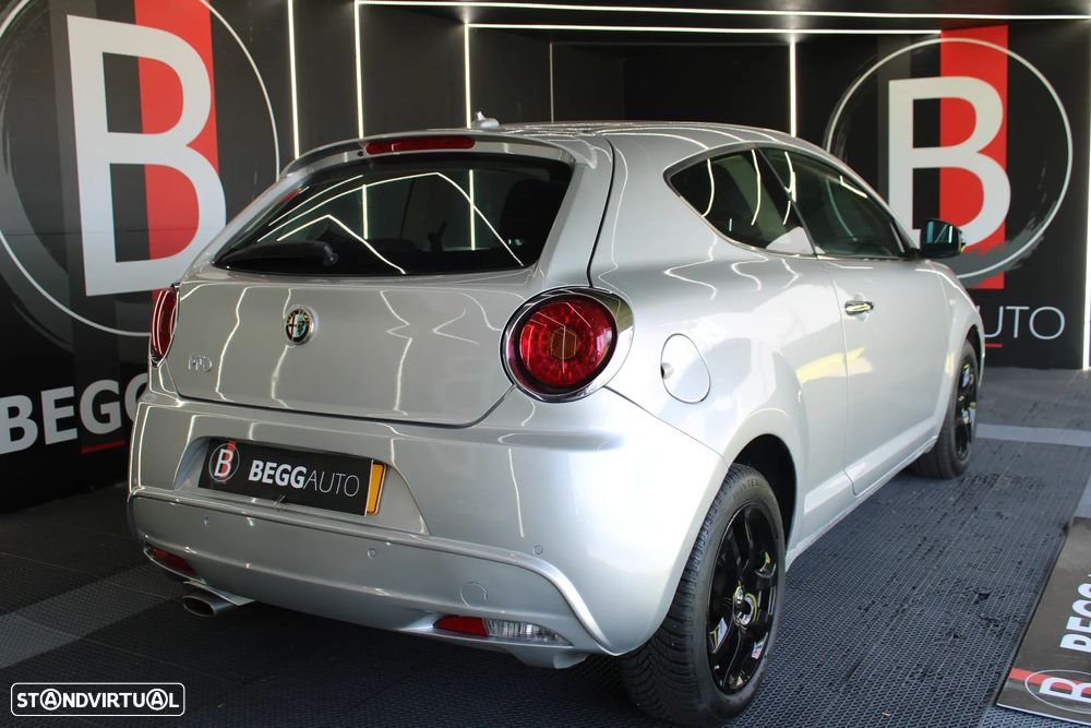 Alfa Romeo MiTo 1.3 JTD Distinctive S&S - 10