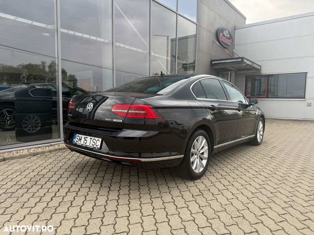 Volkswagen Passat 2.0 TDI DSG Highline - 17