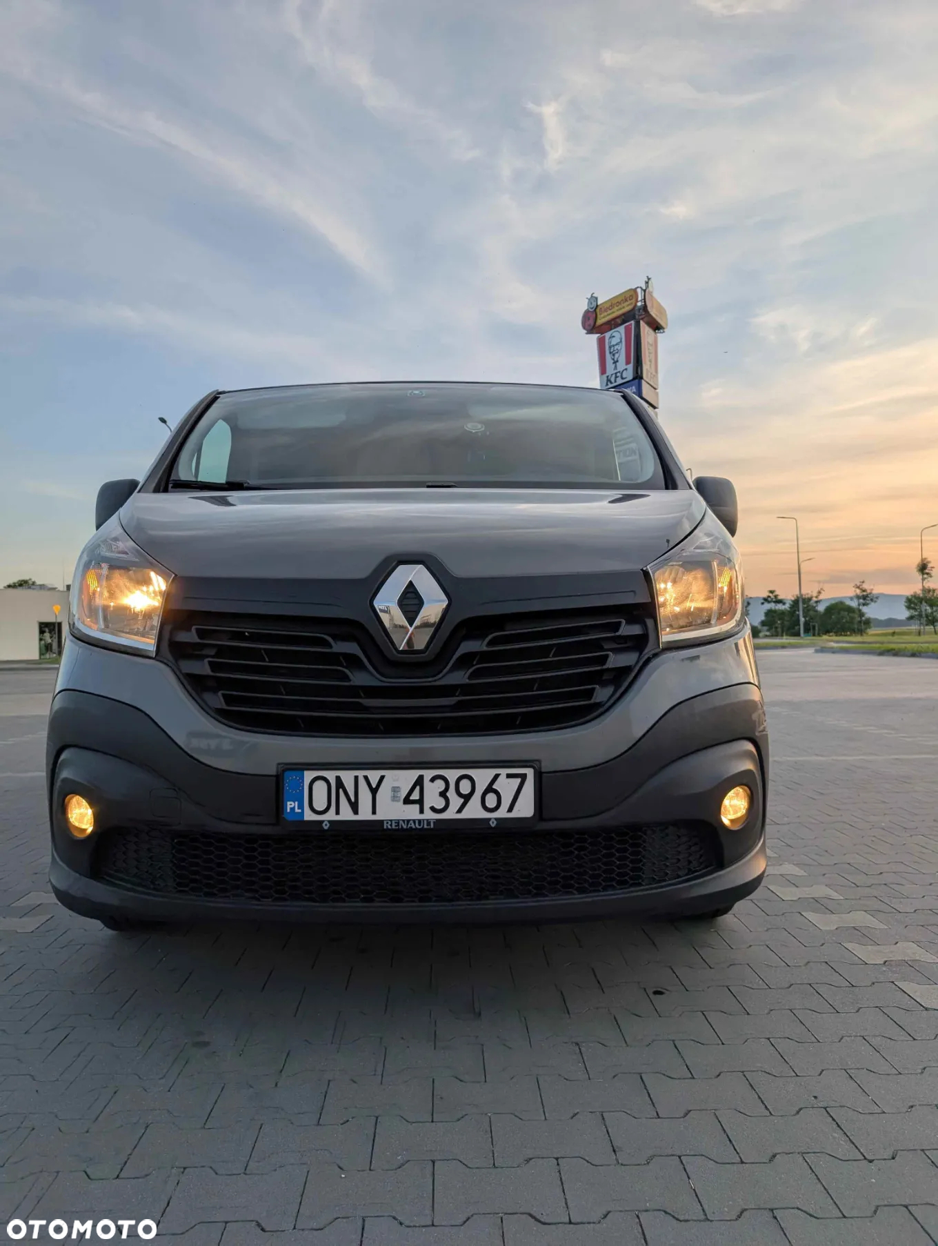 Renault Trafic - 2