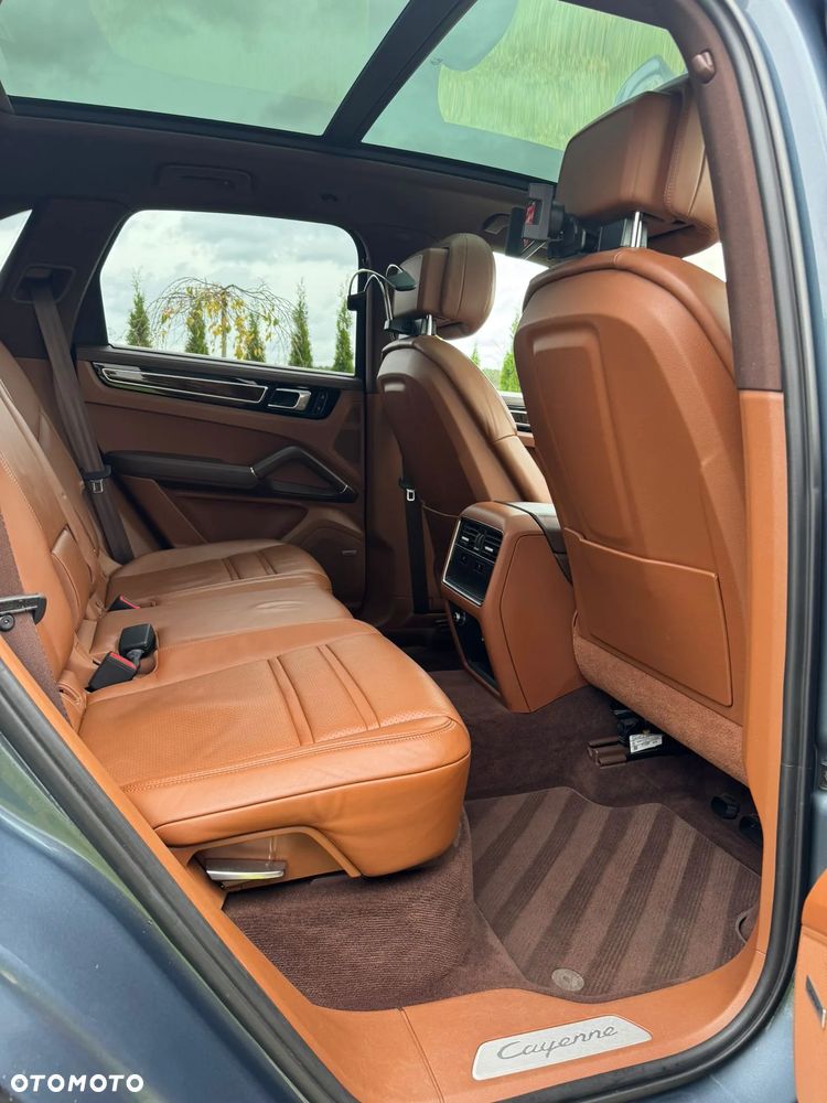 Porsche Cayenne Standard - 20