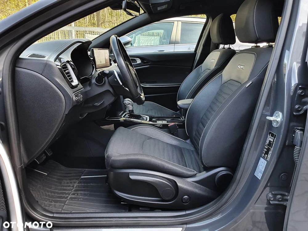 Kia Ceed 1.5 T-GDI GT-Line DCT - 16