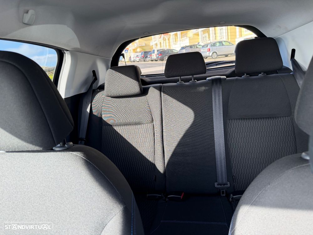 Peugeot 208 1.2 PureTech Signature - 16