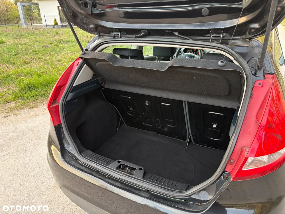 Ford Fiesta 1.25 Trend EU5 - 13