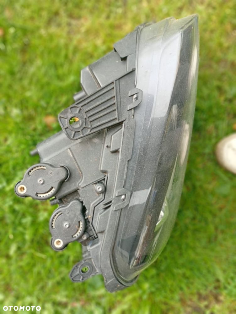 Lampy przód VW Amorok Lewa i Prawa - 4