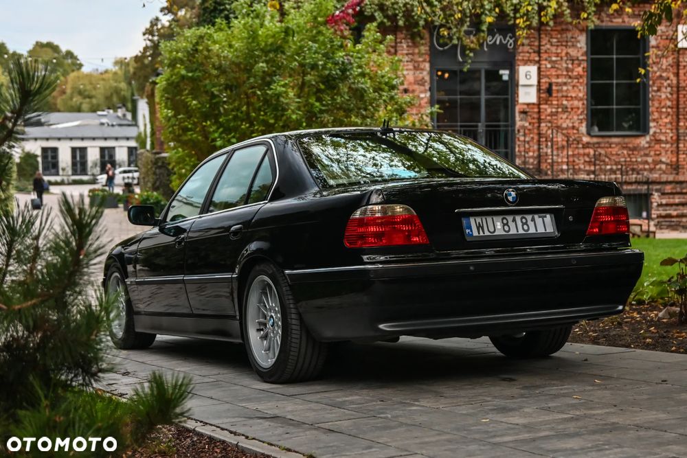 BMW Seria 7 735i L - 13
