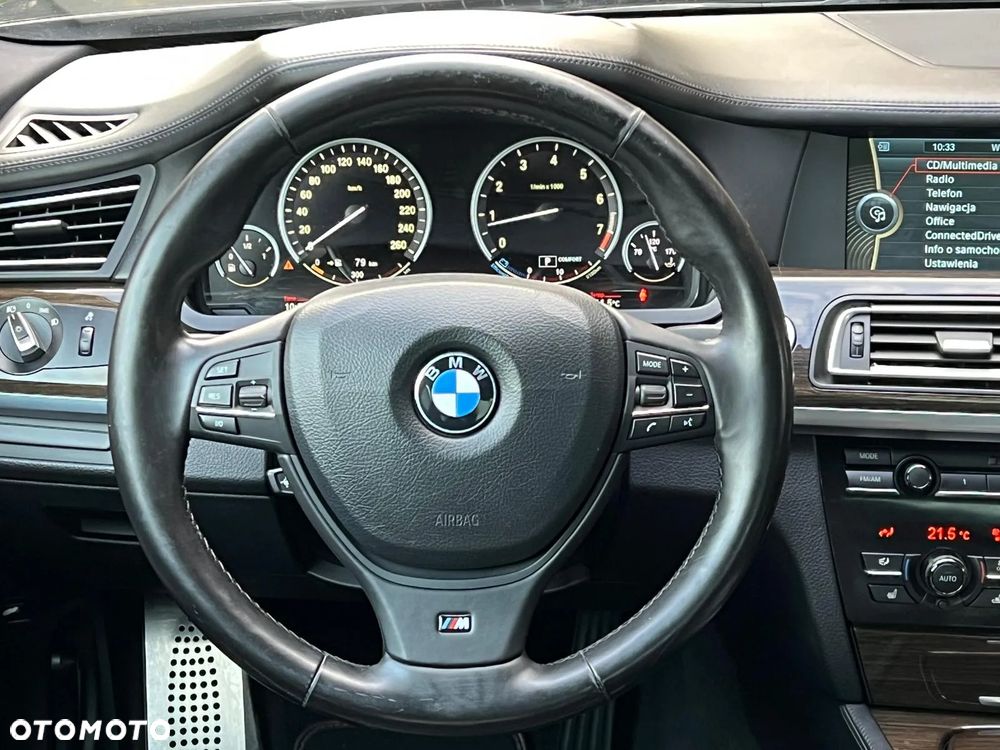 BMW Seria 7 750i xDrive - 19