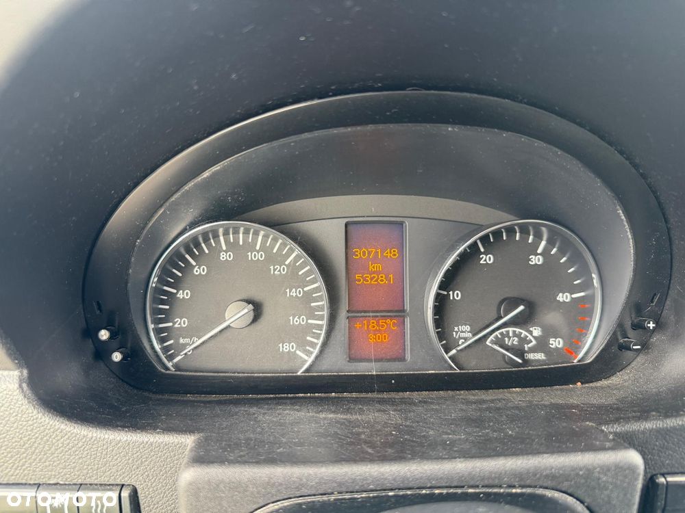 Mercedes-Benz Sprinter 316 CDI, 2.2 163KM, Kontener + winda, Zadbany - 18