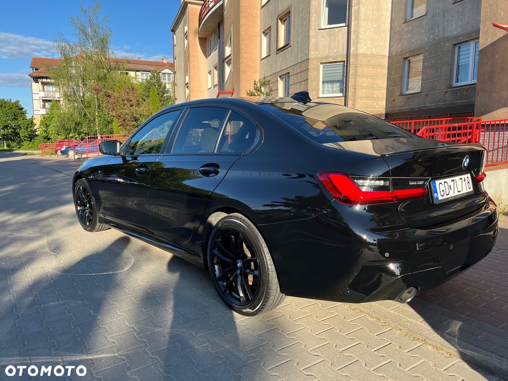 BMW Seria 3 320d Edition M Sport Shadow - 9