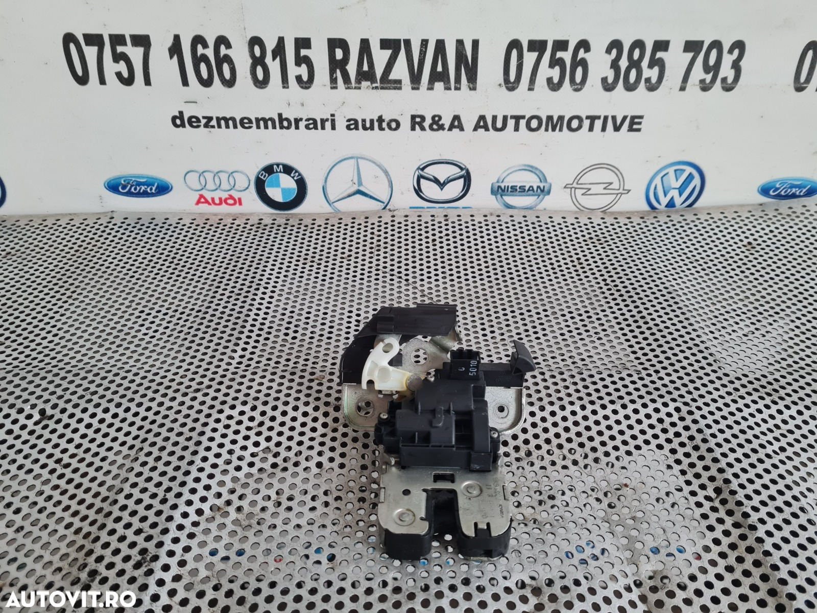 Incuietoare Broasca Blocator Hayon Haion Audi A5 8T An 2007-2008-2009-2010-2011-2012-2013-2014-2015 - 2