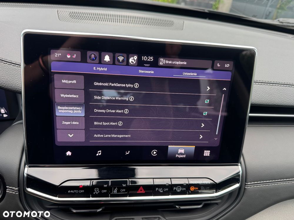 Jeep Compass 1.5 GSE T4 48V e-Hybrid Automatik Night Eagle - 25