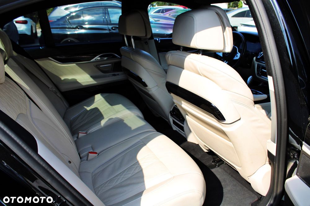 BMW Seria 7 750d xDrive - 10