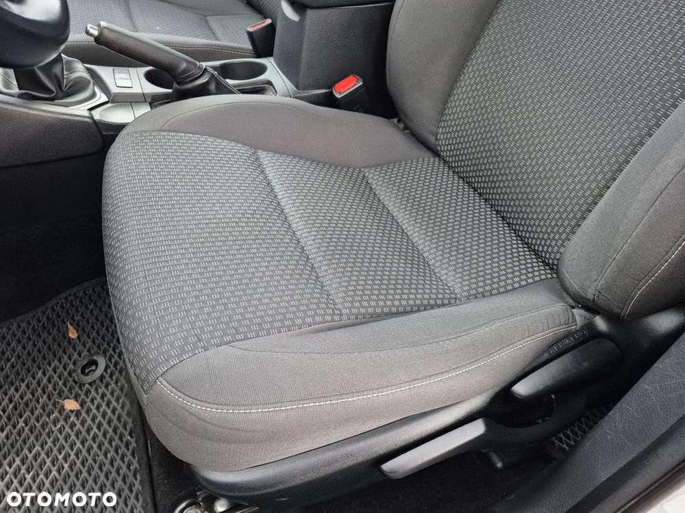 Toyota Corolla 1.6 Executive - 22