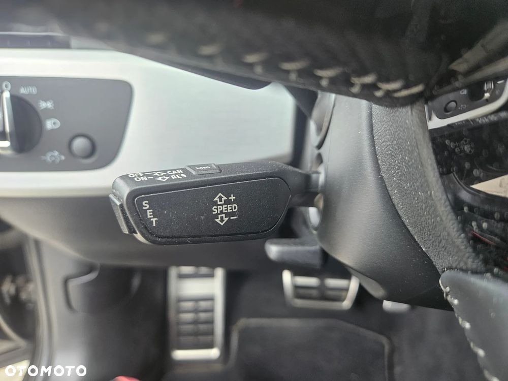 Audi A4 Avant 35 TDI S tronic sport - 32