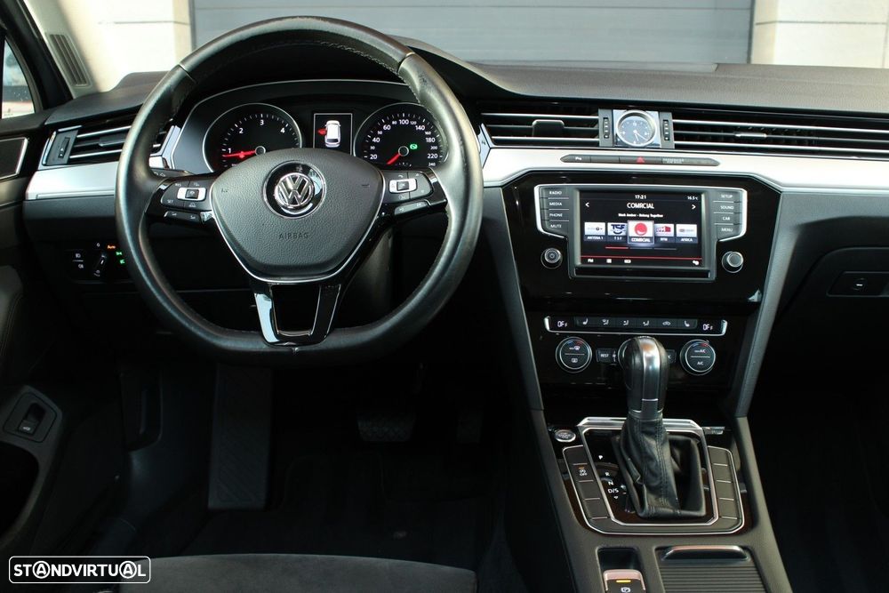 VW Passat Variant 2.0 TDi Highline DSG - 12