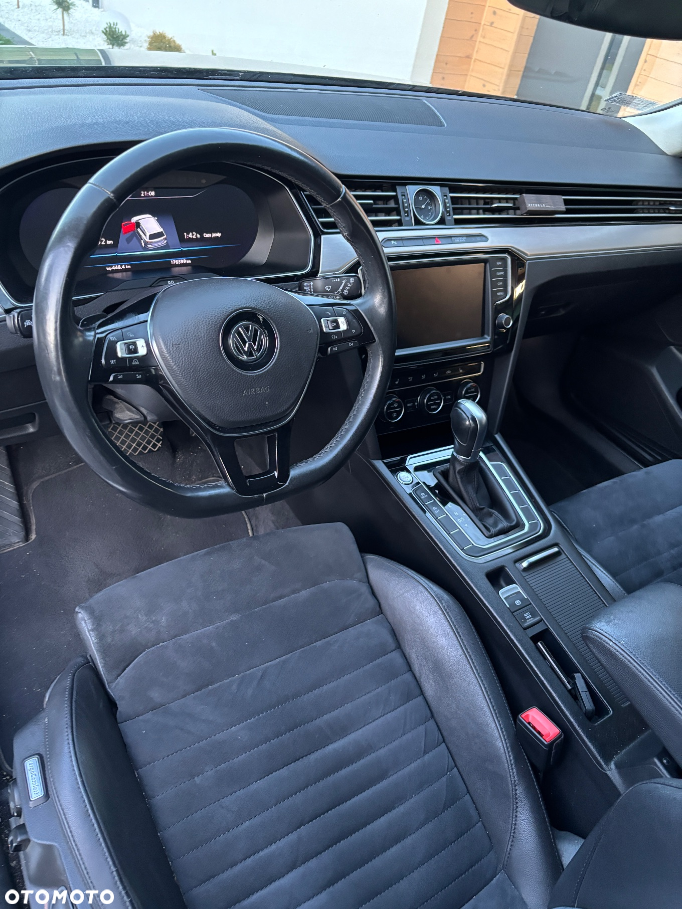 Volkswagen Passat - 10
