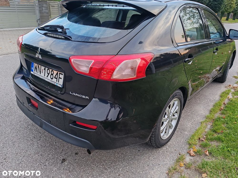 Mitsubishi Lancer 1.6 Intense - 17