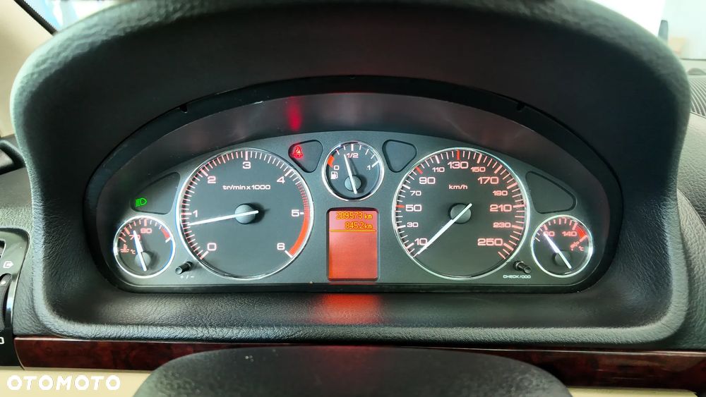 Peugeot 407 1.6 HDi Presence - 28