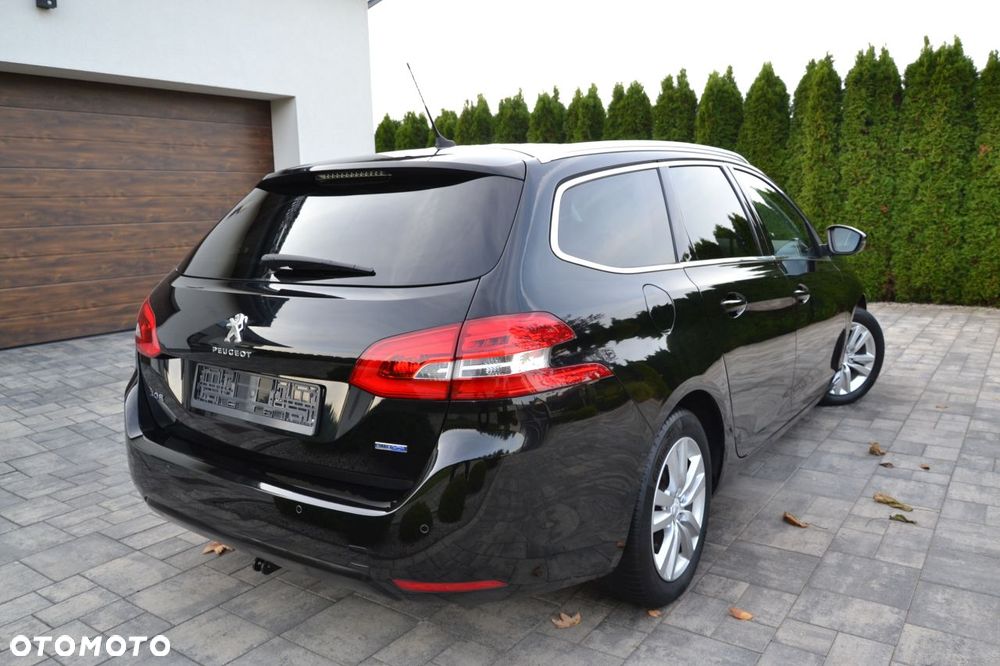 Peugeot 308 2016