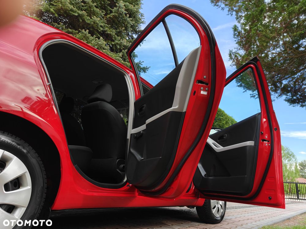 Toyota Yaris - 14