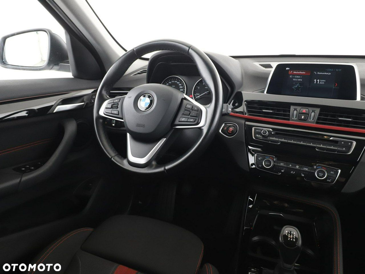 BMW X1 sDrive18d Sport Line - 16