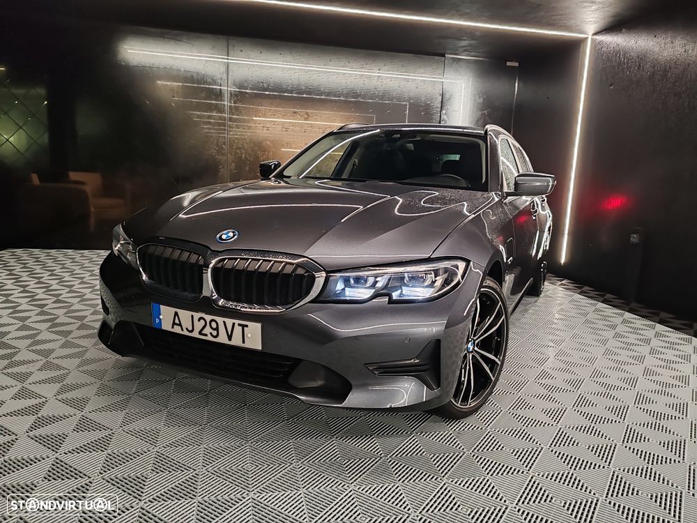 BMW 320 e Touring Corporate Edition Auto - 3
