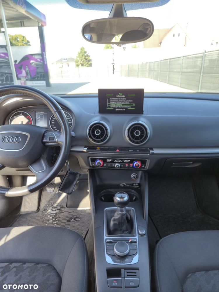 Audi A3 Sportback 1.6 TDI ultra Attraction - 5