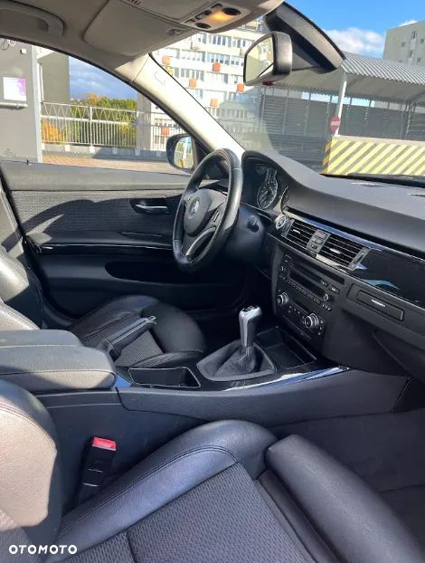 BMW Seria 3 320d - 9