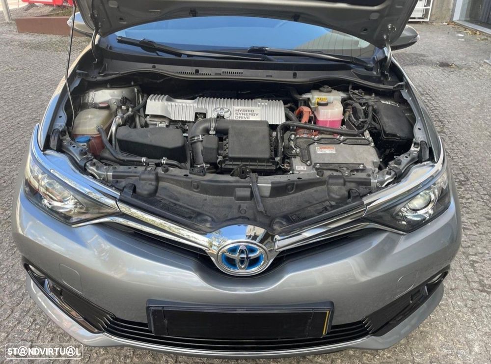 Toyota Auris 1.8 HSD Comfort +P.Techno+P.Sport - 30