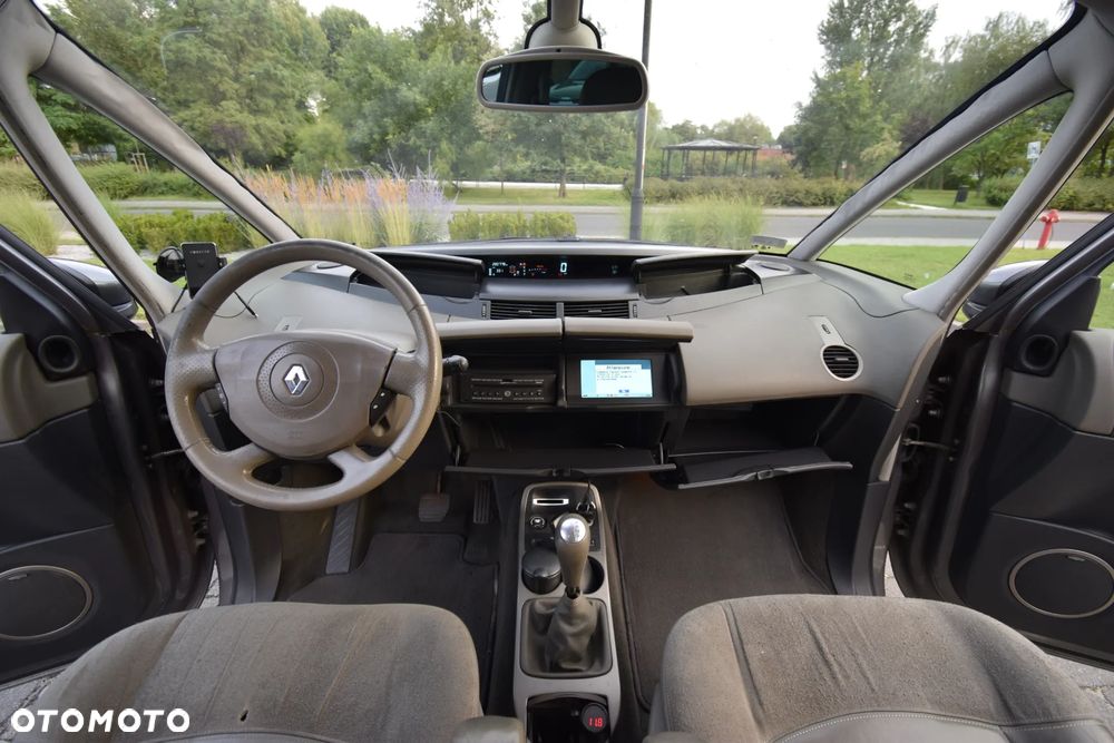 Renault Espace 3.0 dCi Initiale - 24