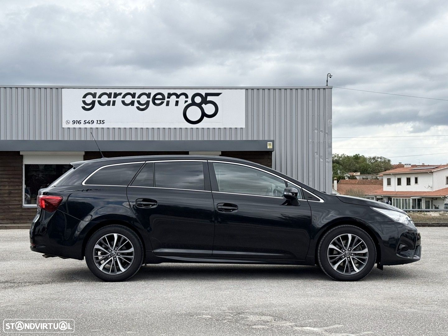 Toyota Avensis Touring Sports 2.0 D-4D Luxury+GPS - 6