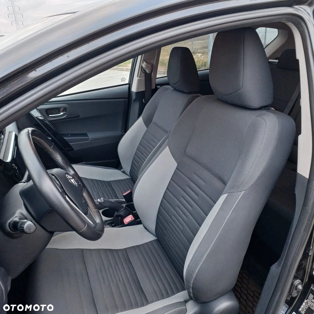 Toyota Auris 1.33 VVT-i Premium Comfort - 17