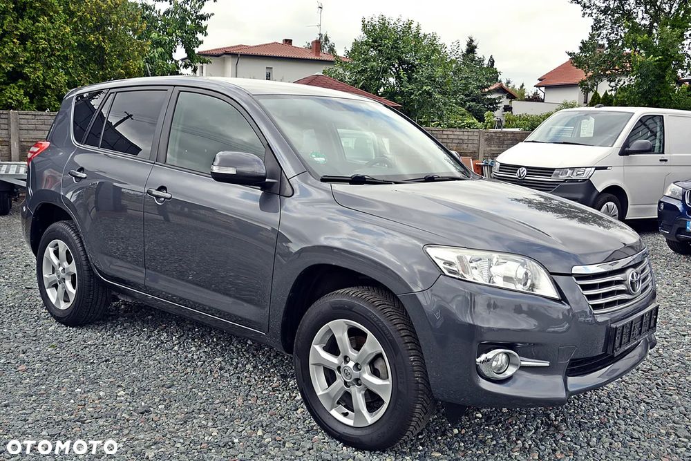 Toyota RAV4 2.2 D-4D Sol - 8