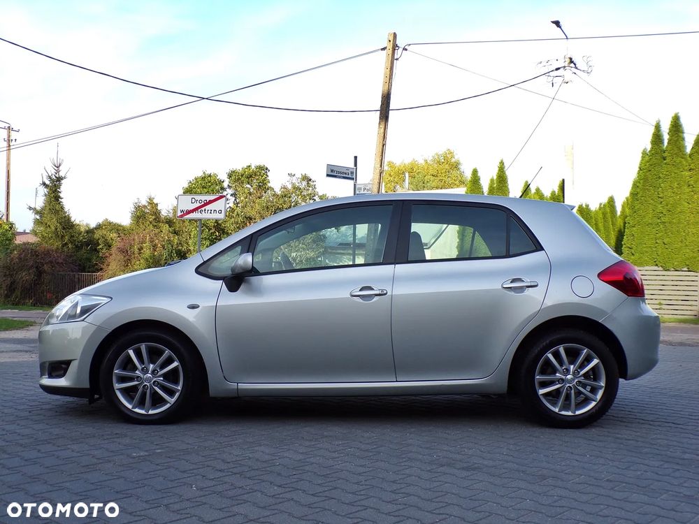 Toyota Auris 1.4 D-4D Life+ - 8