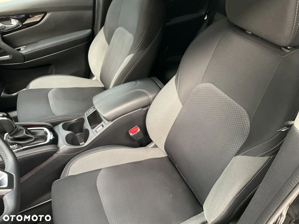 Nissan Qashqai 1.3 DIG-T N-Connecta DCT - 11
