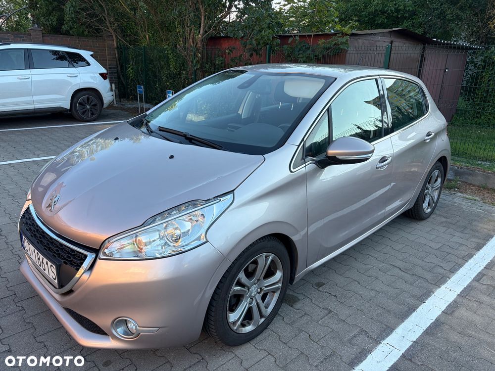 Peugeot 208 e-HDi FAP 92 EGS6 Stop&Start Allure - 1