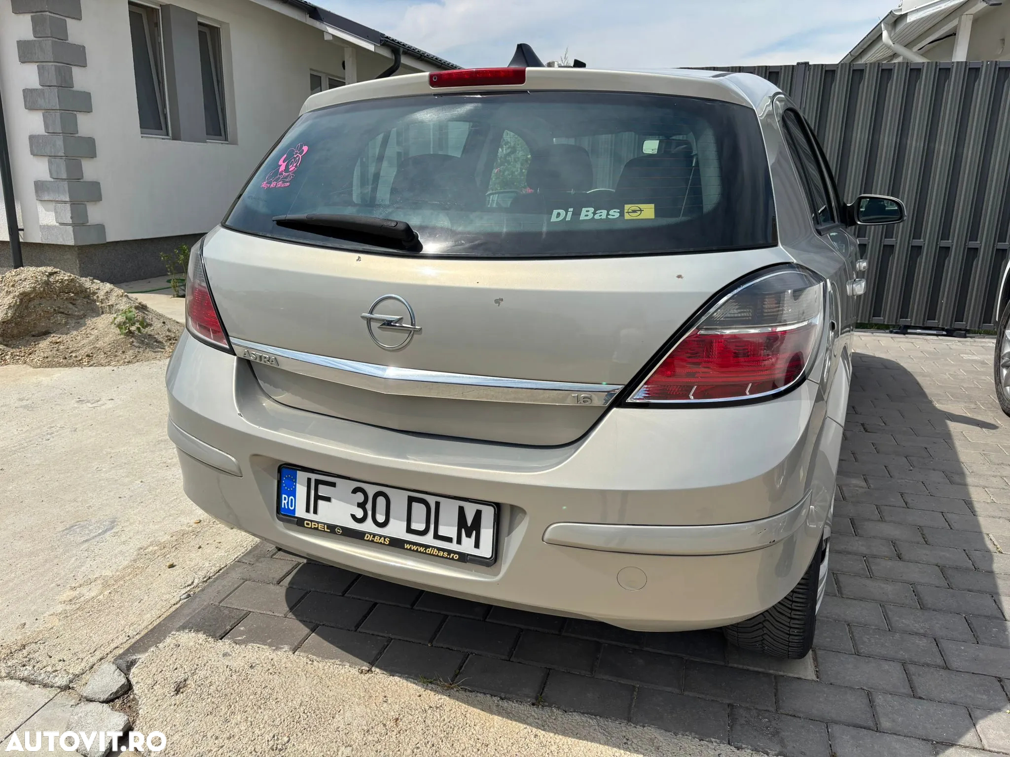 Opel Astra - 3