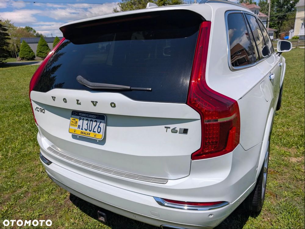 Volvo XC 90 - 8