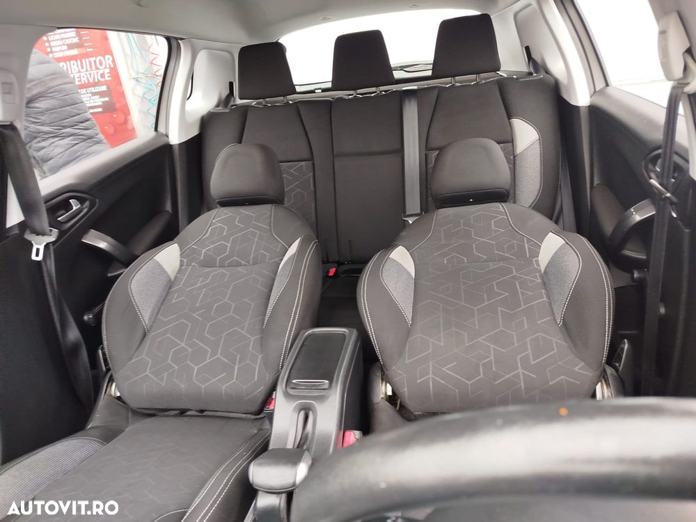 Peugeot 2008 1.2 PureTech Turbo EAT6 S&S Allure - 22