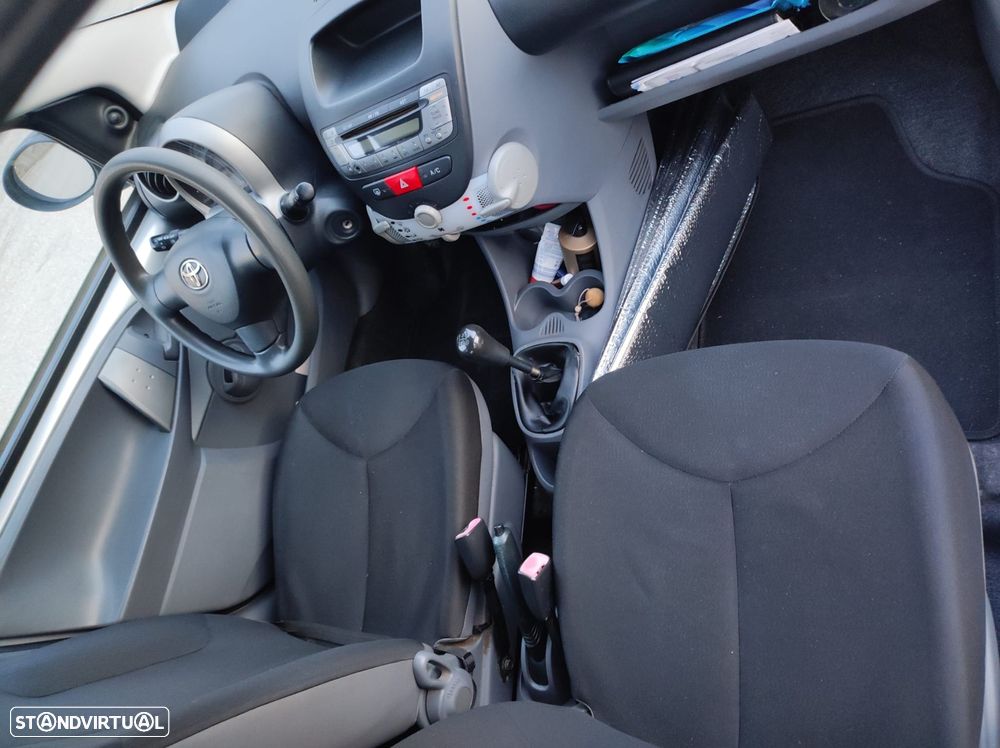 Toyota Aygo 1.0 Plus - 3