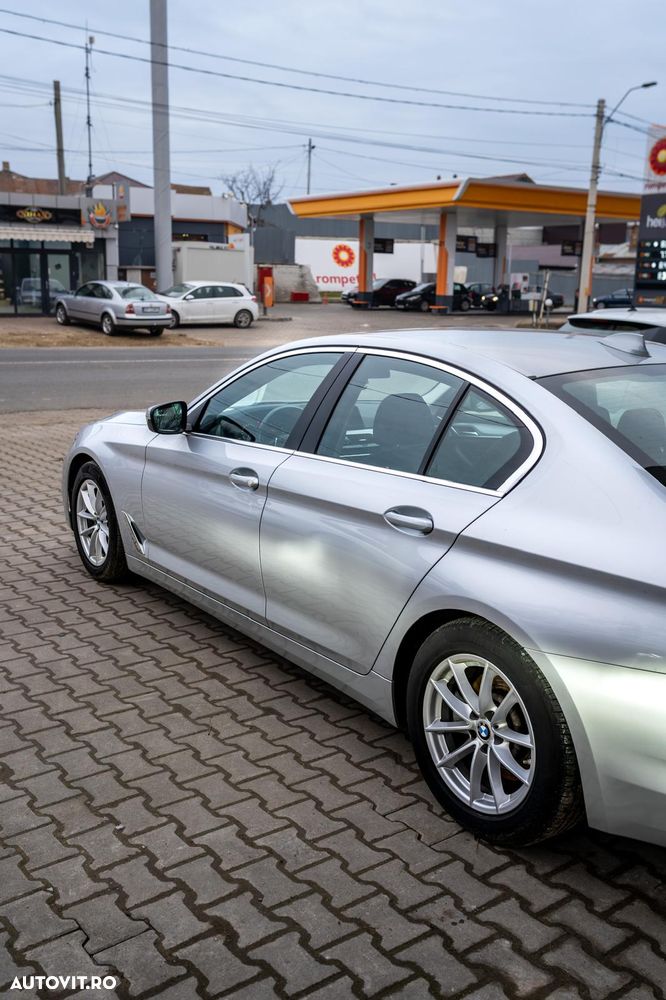 BMW Seria 5 520i Aut. Luxury Line - 19