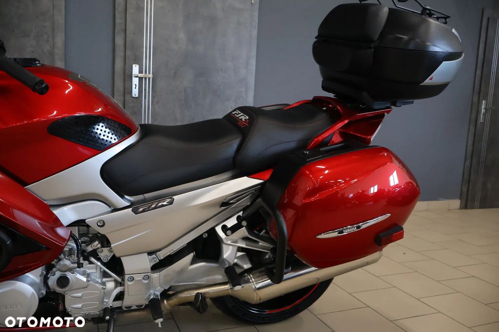 Yamaha FJR - 24