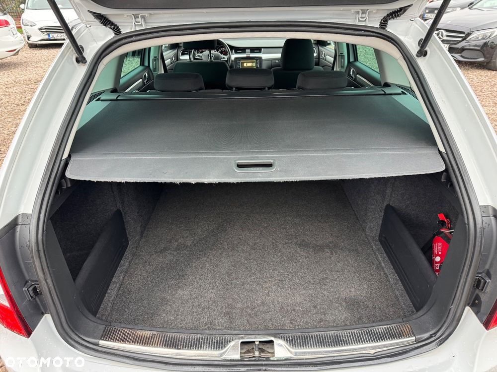 Skoda Superb 1.6 TDI GreenLine - 16