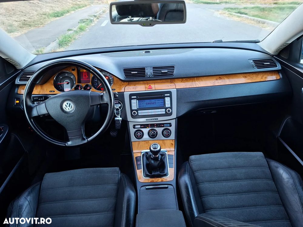 Volkswagen Passat - 13