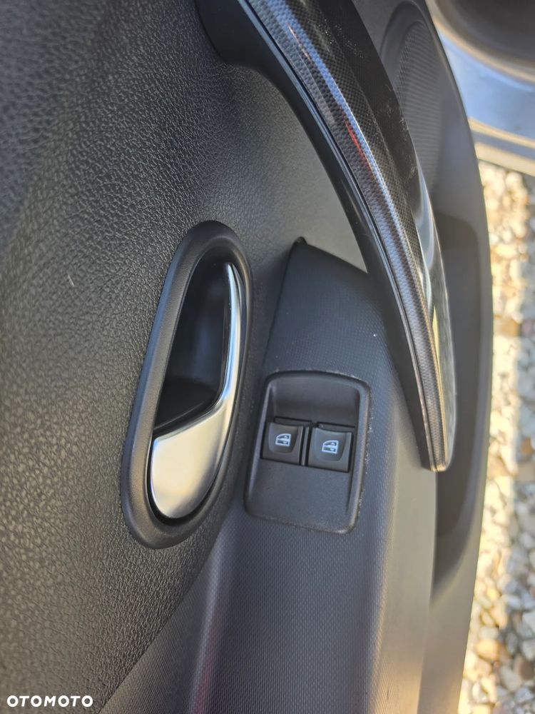 Dacia Sandero Blue dCi 95 Comfort - 20