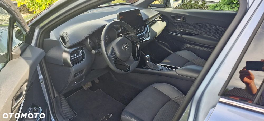 Toyota C-HR 1.8 Hybrid Dynamic - 9