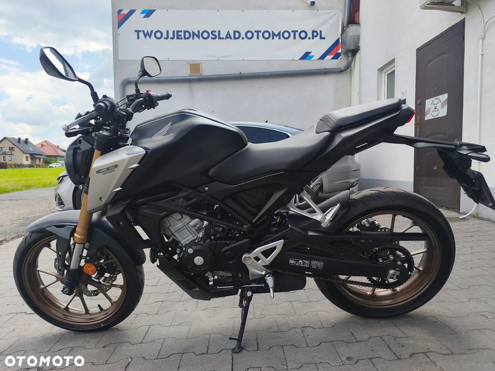 Honda CB - 2